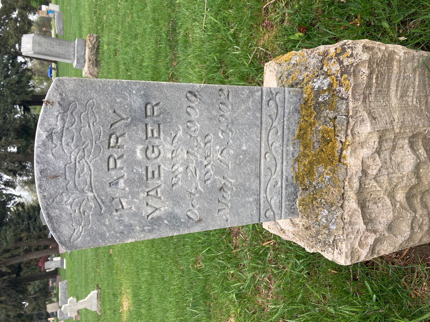 Harry Yeager's grave. Photo 1
