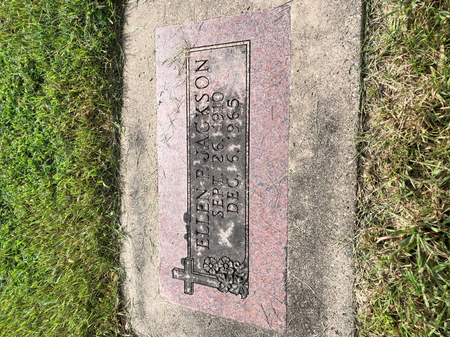 Ellen P. Jackson's grave. Photo 1