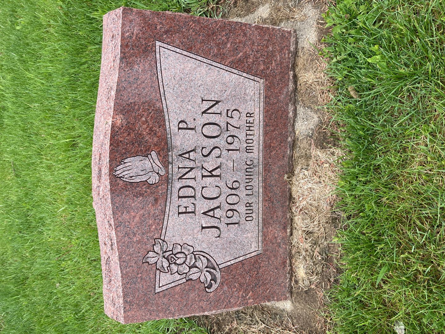 Edna P. Jackson's grave. Photo 1