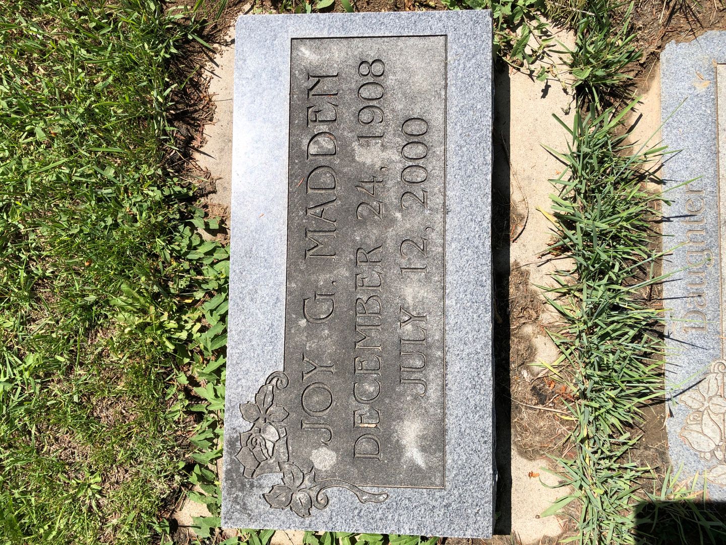 Joy G. Madden's grave. Photo 1