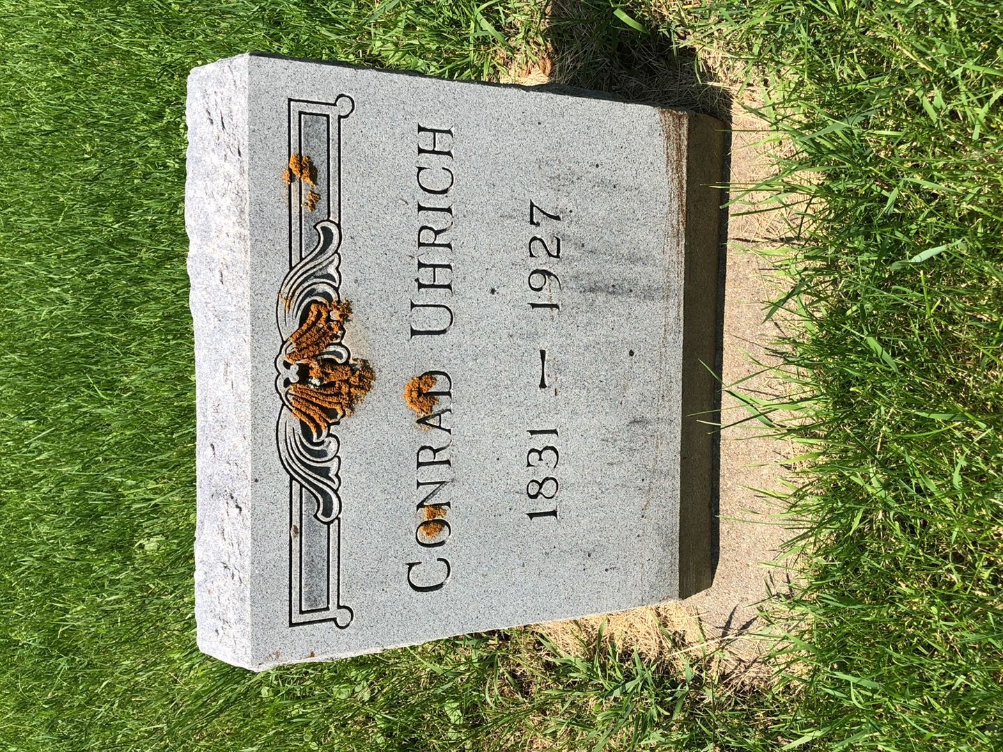 Conrad Uhrich's grave. Photo 1
