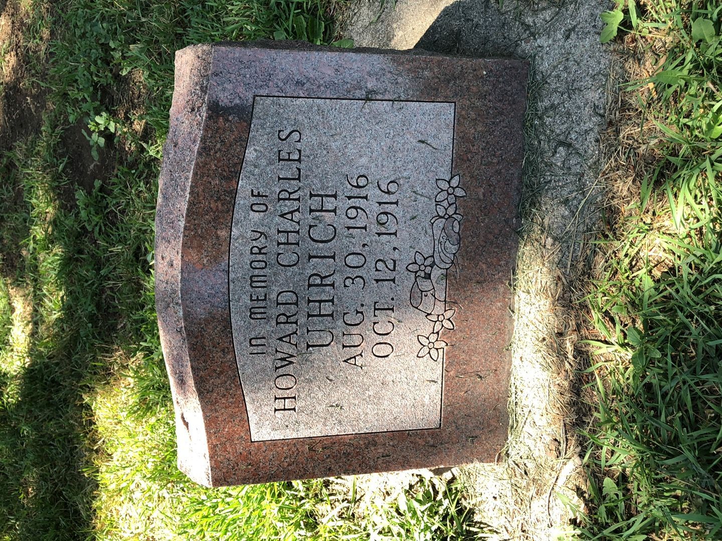 Henry Howard Charles Uhrich's grave. Photo 1