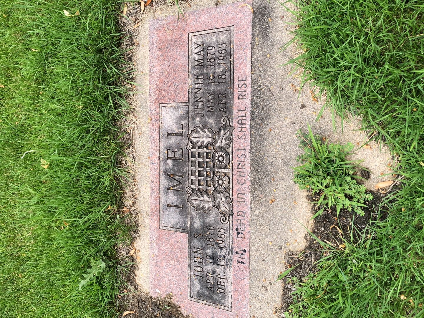 Jennie May Imel's grave. Photo 1